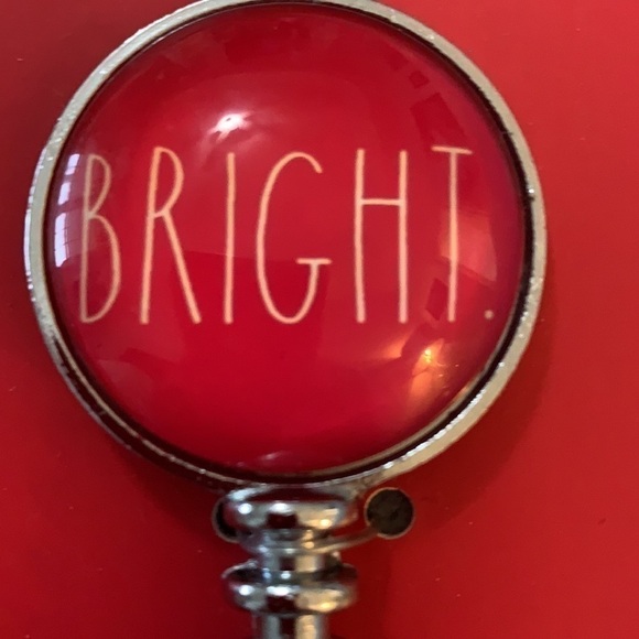 𝅺rae Dunn Red Holiday Corkscrew Set - NWT - Picture 3 of 6